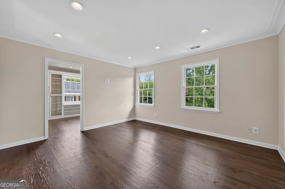 420 Jefferson CIR Sandy Springs, GA 30328
