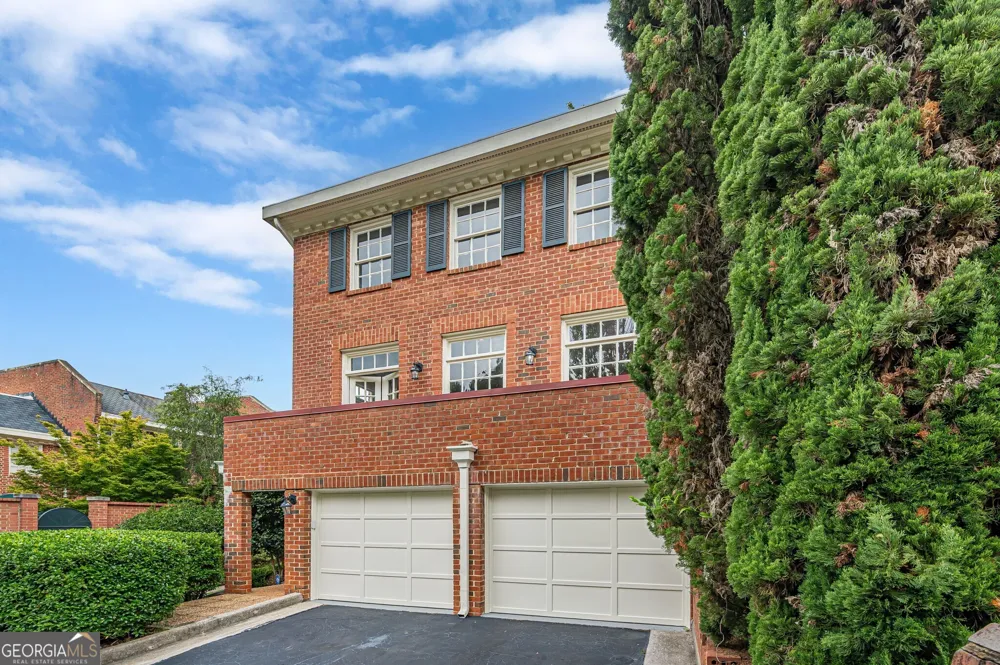 420 Jefferson CIR Sandy Springs, GA 30328