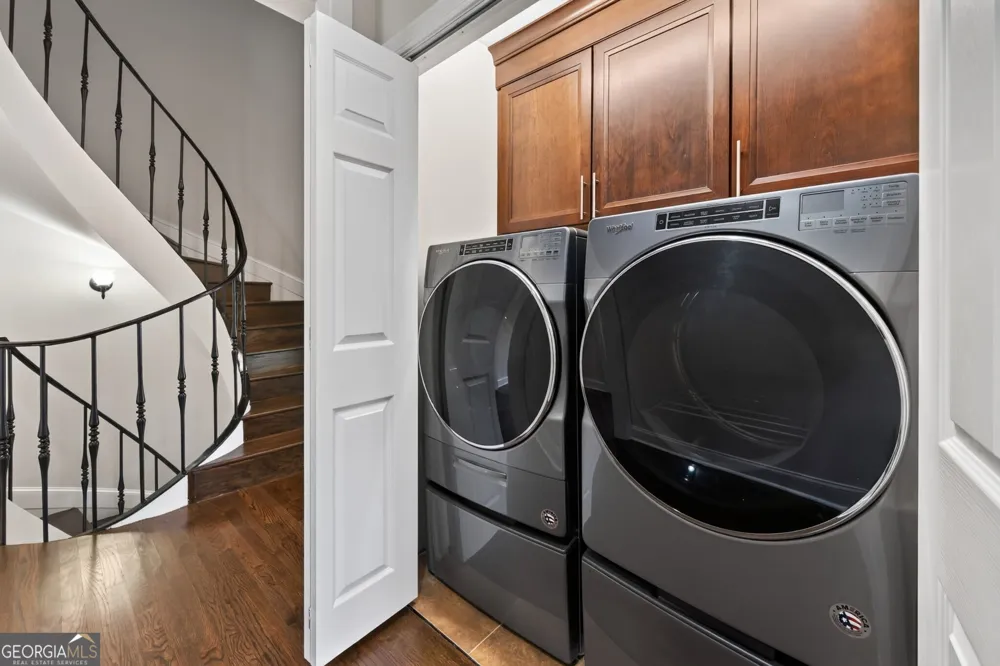 420 Jefferson CIR Sandy Springs, GA 30328