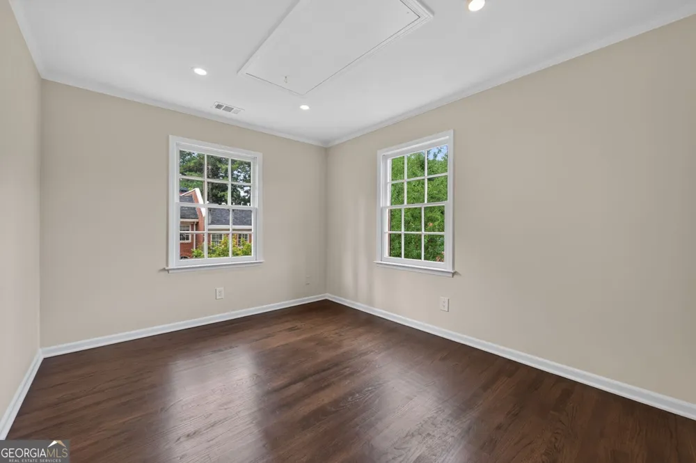 420 Jefferson CIR Sandy Springs, GA 30328