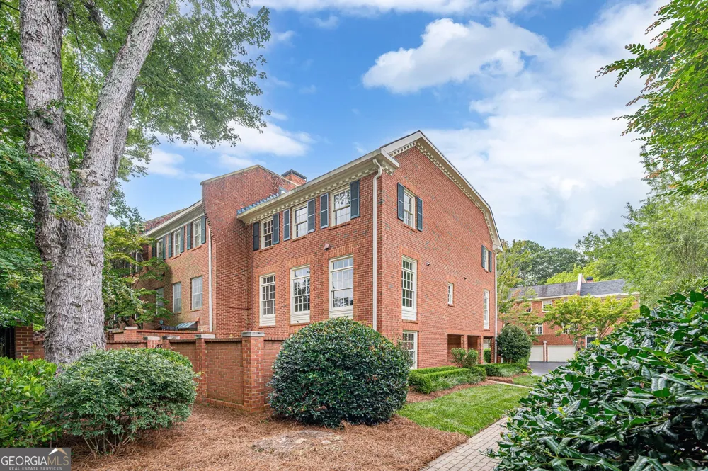 420 Jefferson CIR Sandy Springs, GA 30328