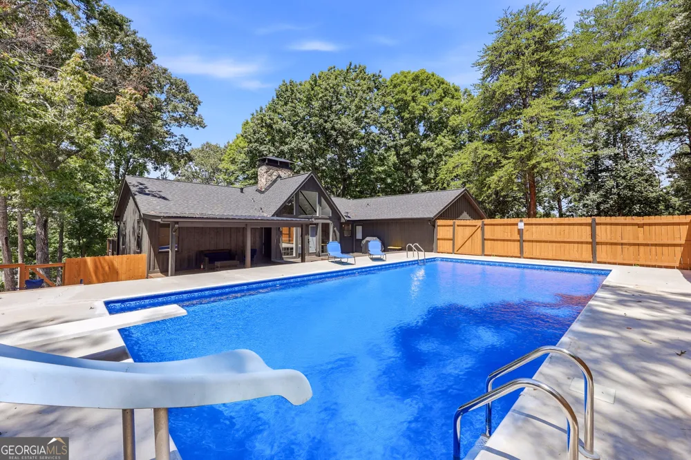 4225 Twin Rivers DR Gainesville, GA 30504