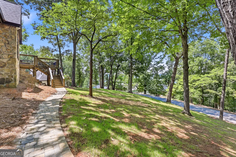 4225 Twin Rivers DR Gainesville, GA 30504