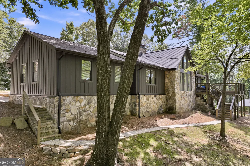 4225 Twin Rivers DR Gainesville, GA 30504