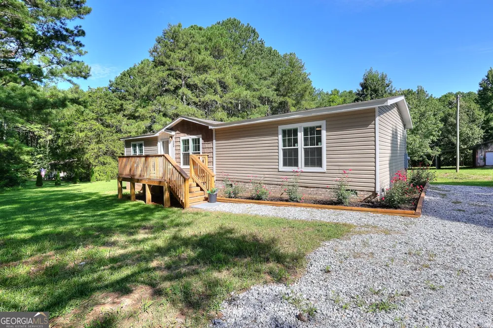 209 Jack Sharp RD Colbert, GA 30628
