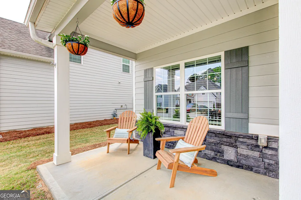 23 South York DR Newnan, GA 30265