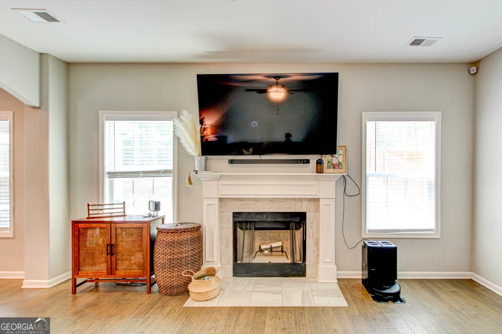 23 South York DR Newnan, GA 30265