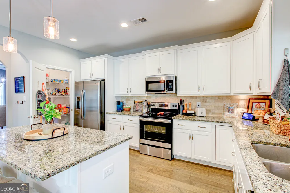 23 South York DR Newnan, GA 30265