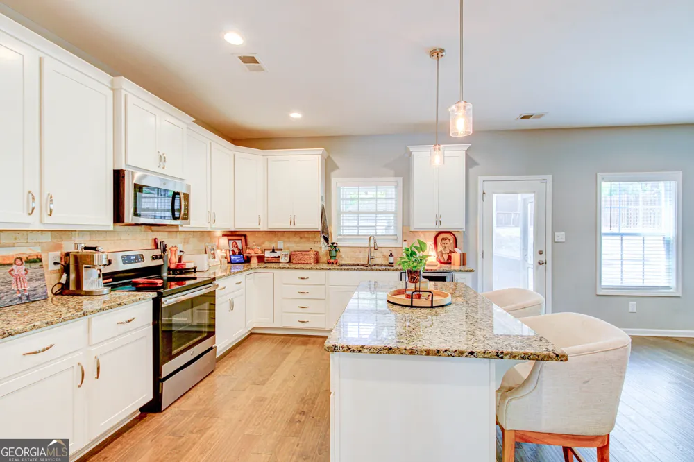 23 South York DR Newnan, GA 30265