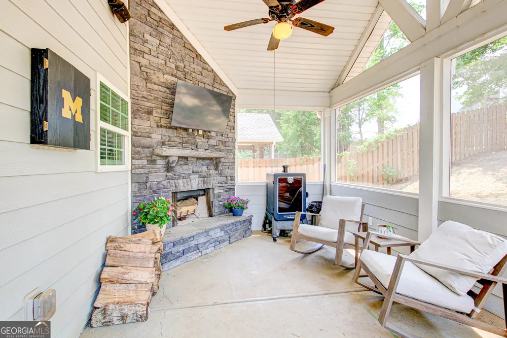 23 South York DR Newnan, GA 30265