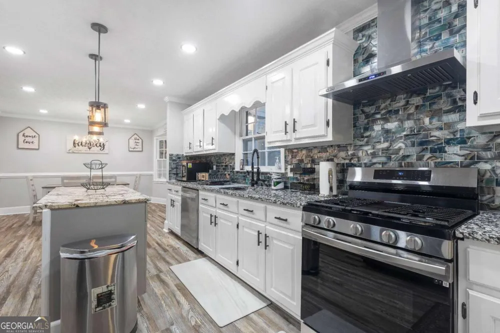 2390 Stone DR SW Lilburn, GA 30047