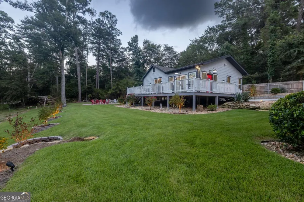 2390 Stone DR SW Lilburn, GA 30047