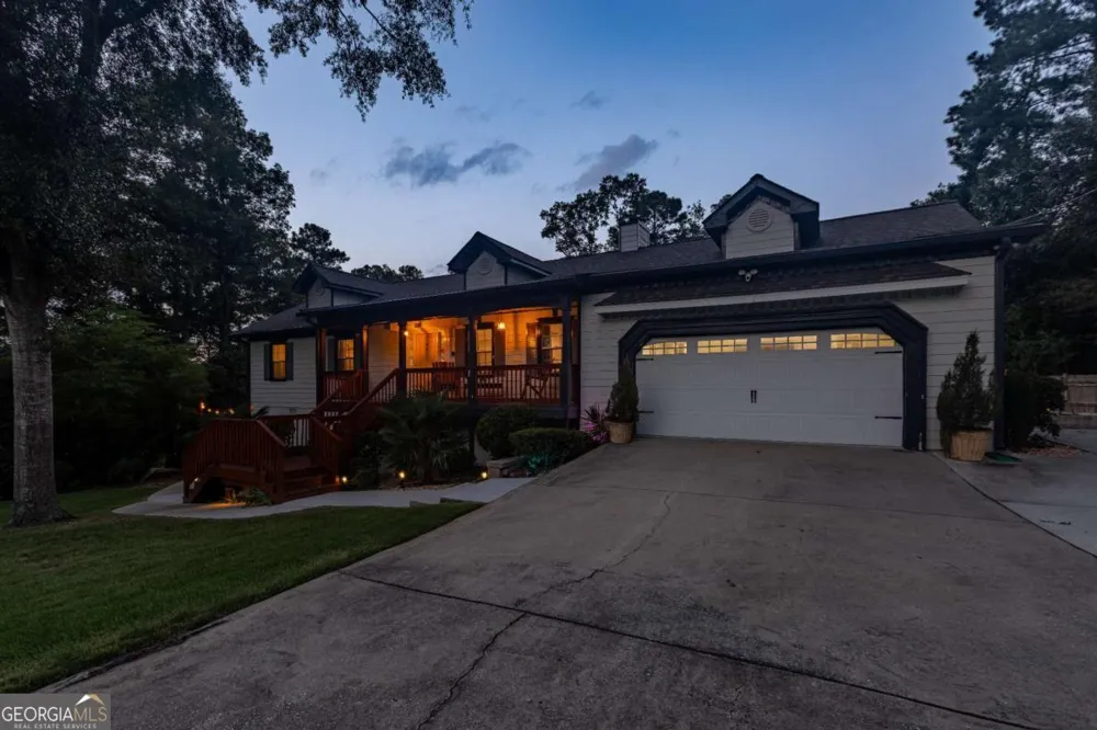 2390 Stone DR SW Lilburn, GA 30047