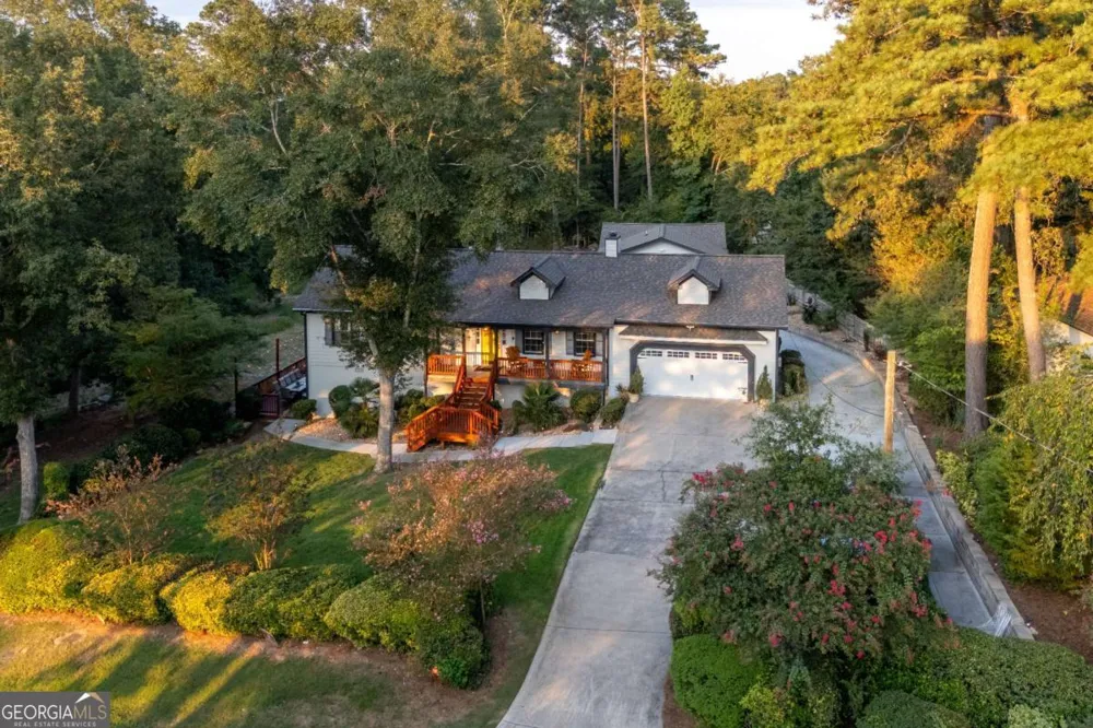 2390 Stone DR SW Lilburn, GA 30047