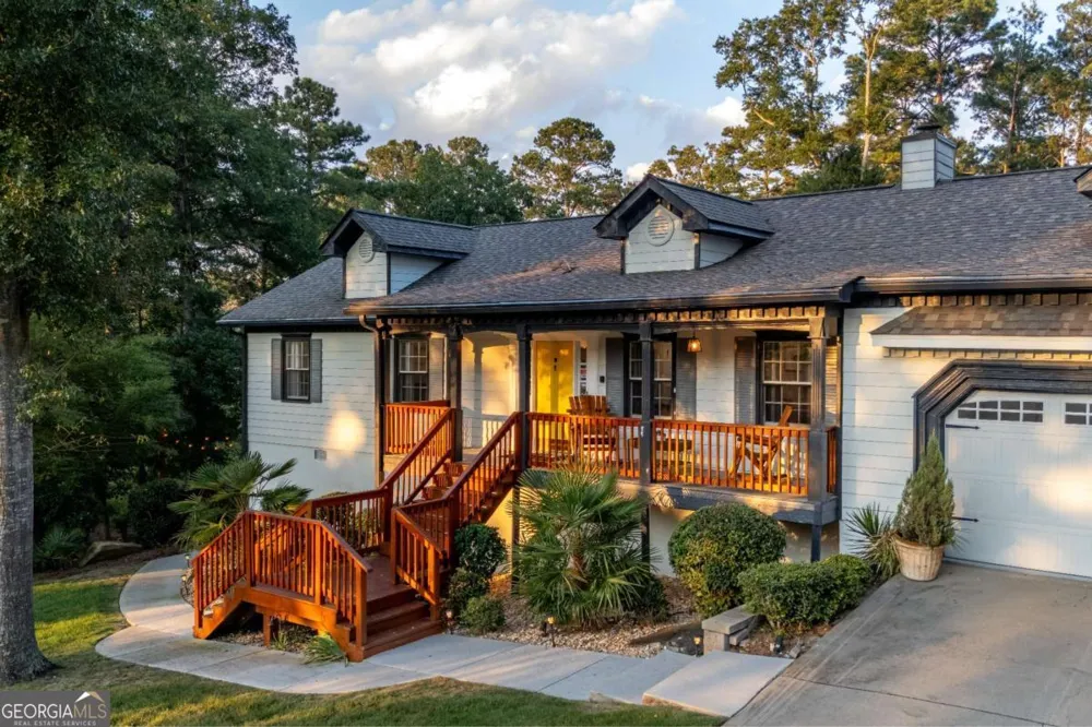 2390 Stone DR SW Lilburn, GA 30047