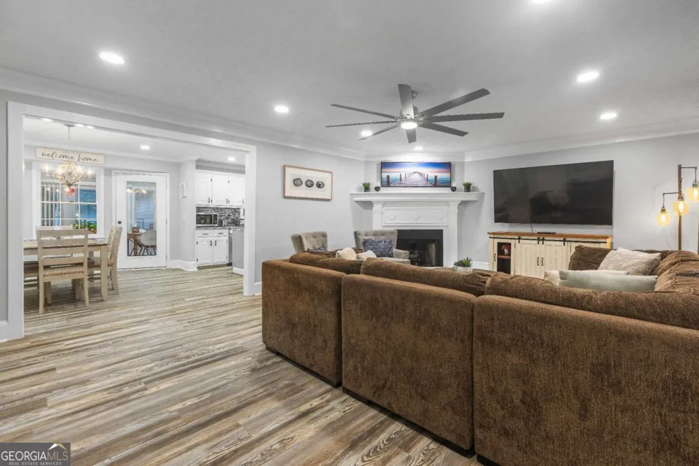 2390 Stone DR SW Lilburn, GA 30047