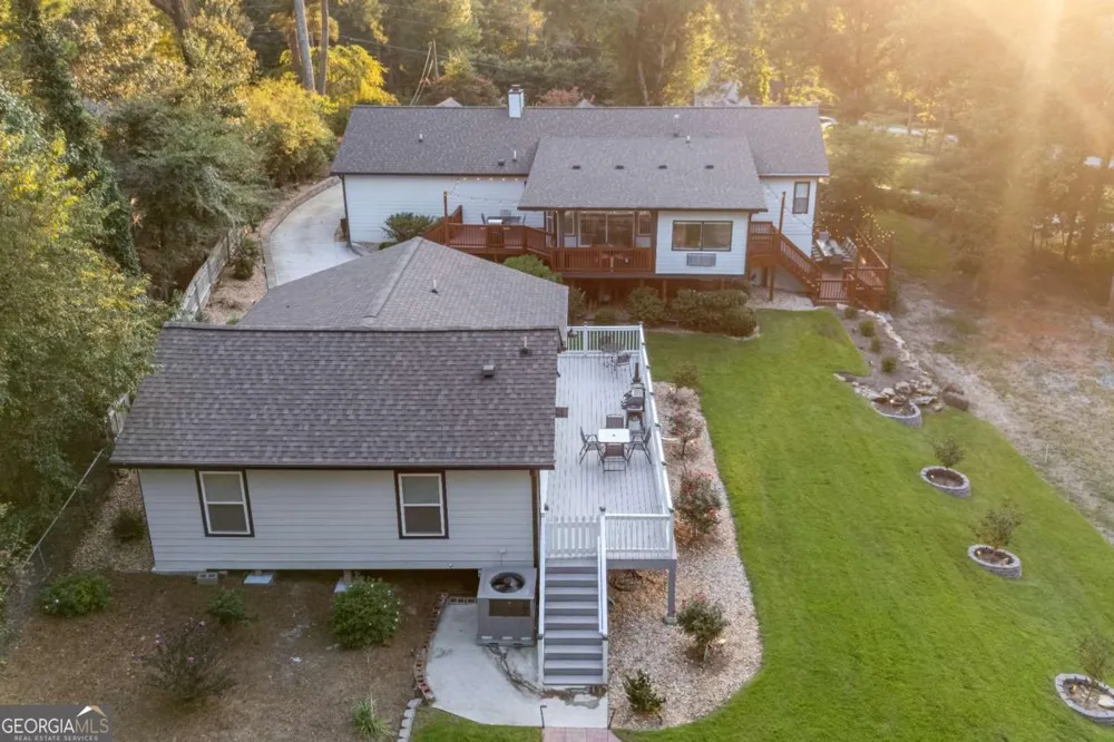 2390 Stone DR SW Lilburn, GA 30047
