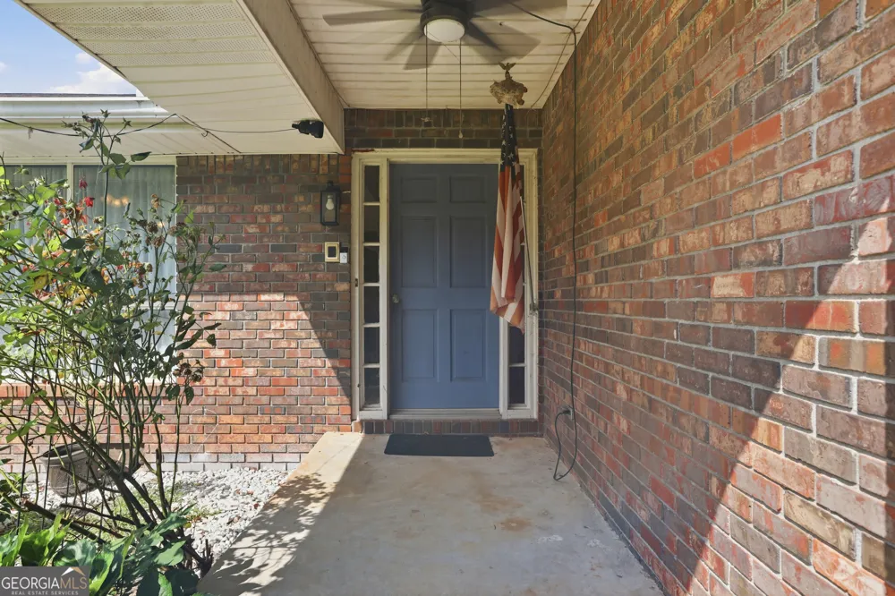 42 Charles ST Toccoa, GA 30577