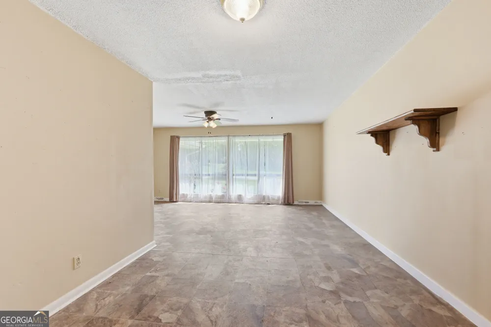 42 Charles ST Toccoa, GA 30577
