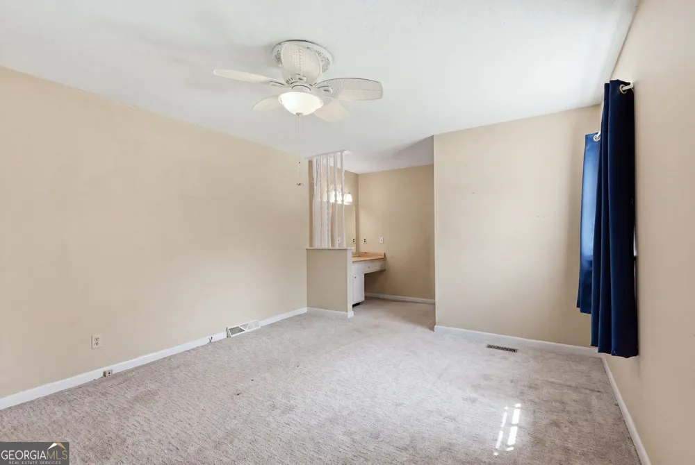 42 Charles ST Toccoa, GA 30577