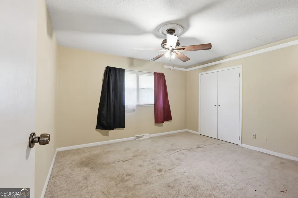 42 Charles ST Toccoa, GA 30577