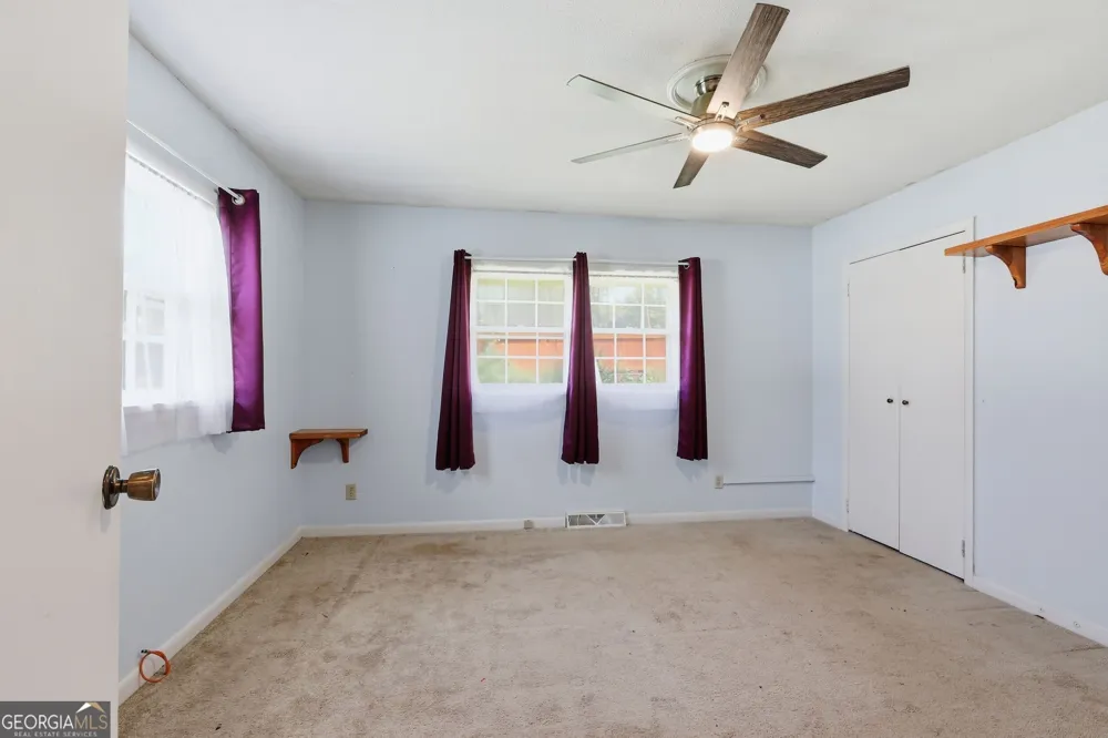42 Charles ST Toccoa, GA 30577
