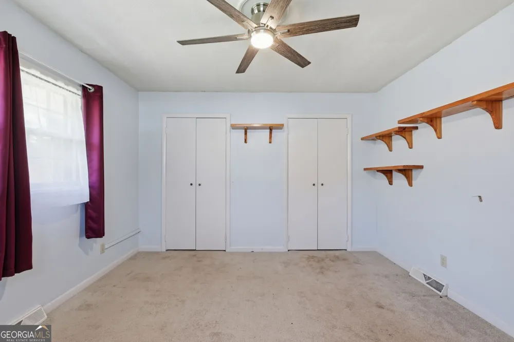 42 Charles ST Toccoa, GA 30577