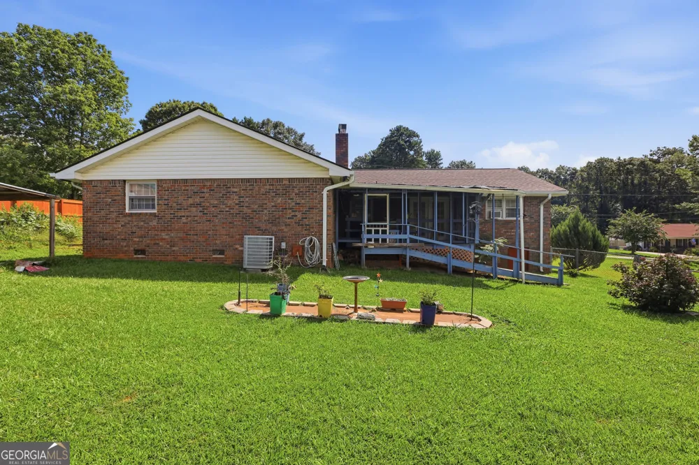 42 Charles ST Toccoa, GA 30577