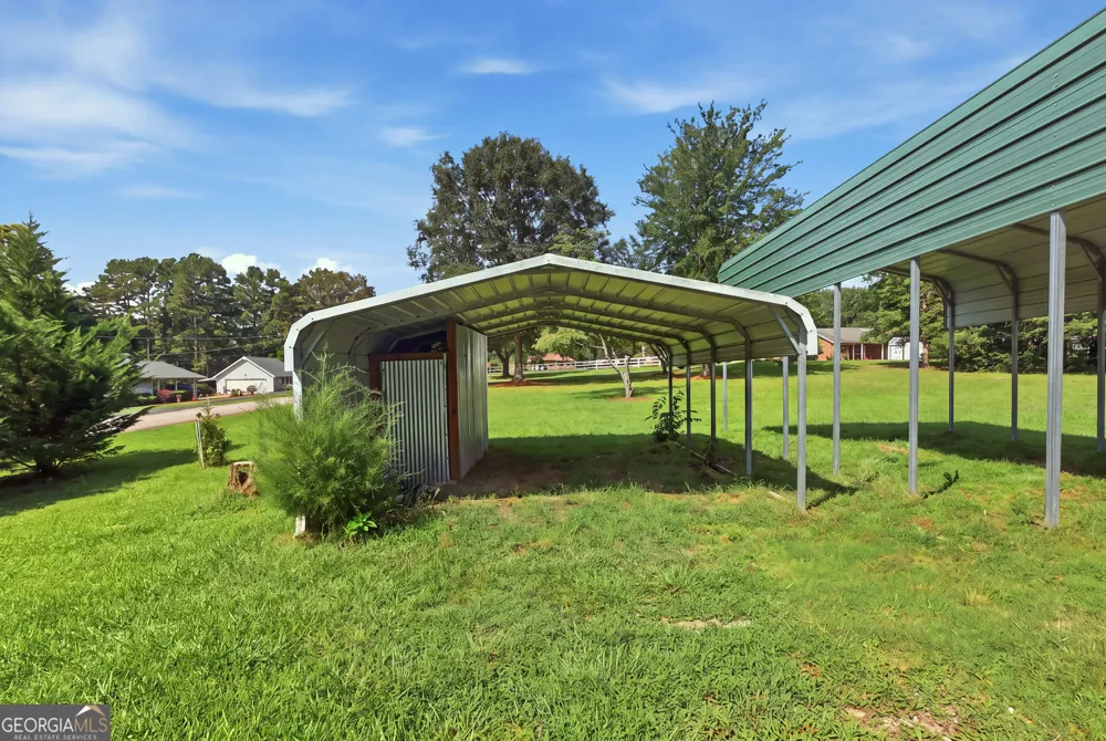 42 Charles ST Toccoa, GA 30577