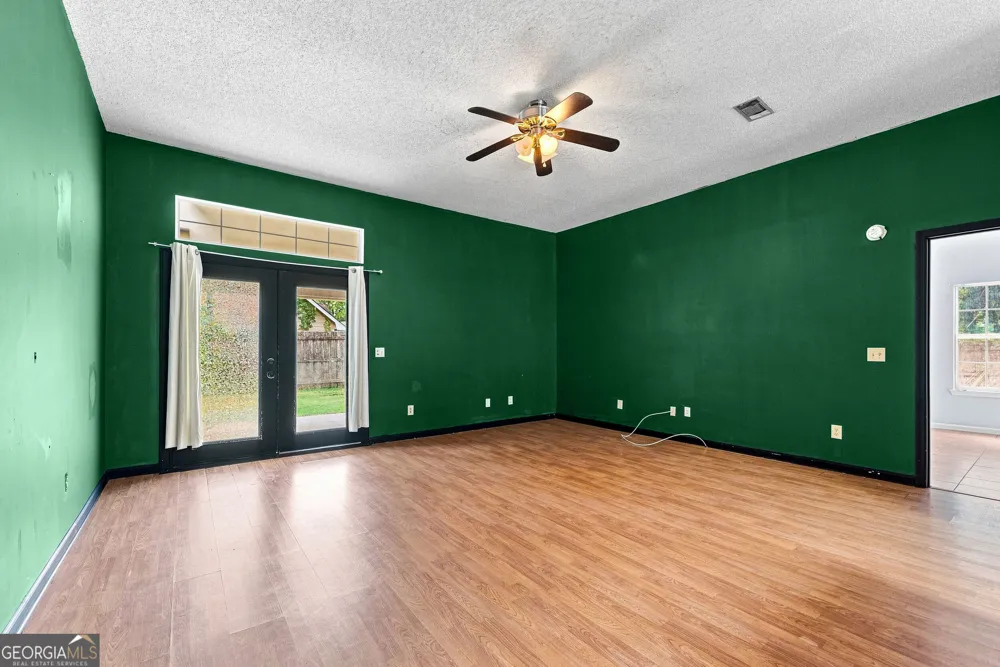 100 Pleasant Breeze WAY Kingsland, GA 31548