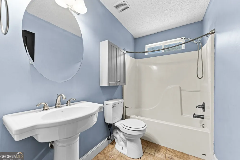 100 Pleasant Breeze WAY Kingsland, GA 31548
