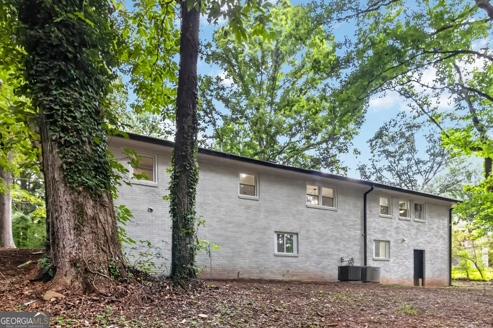 1539 Rockingway DR SW Marietta, GA 30008
