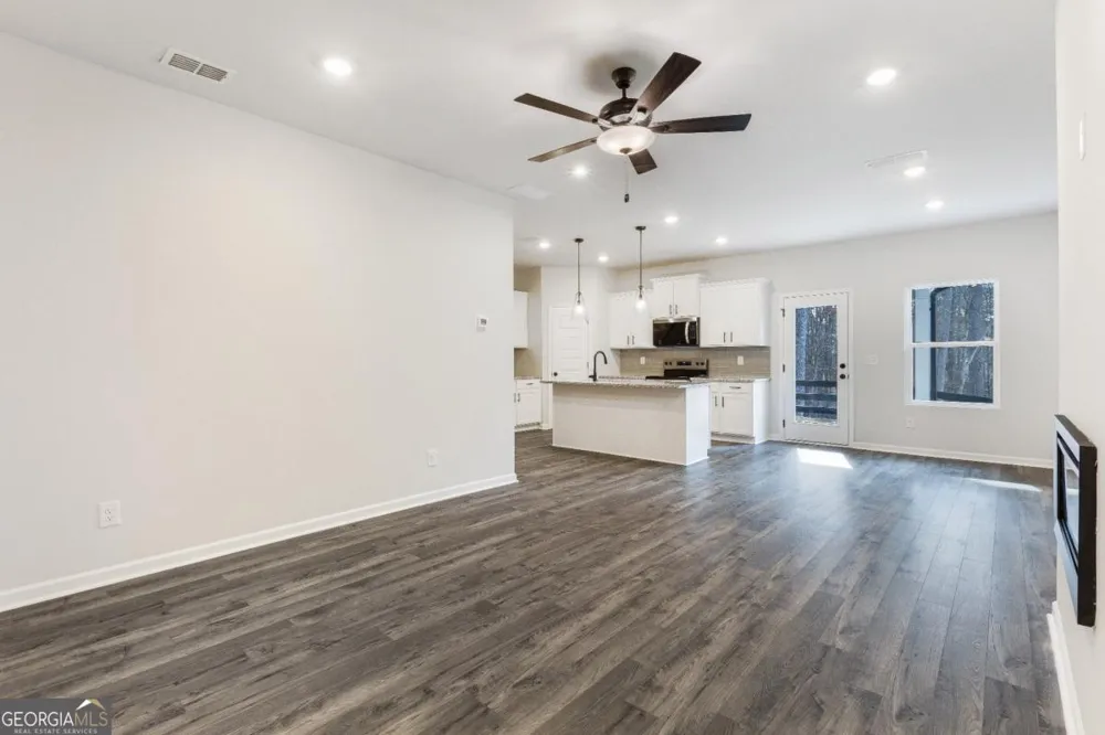 343 Yukon DR Conyers, GA 30094