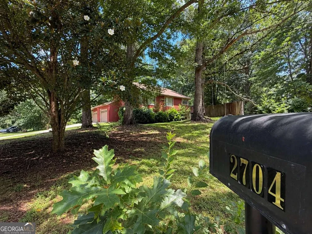 2704 Valley Hill DR Acworth, GA 30102