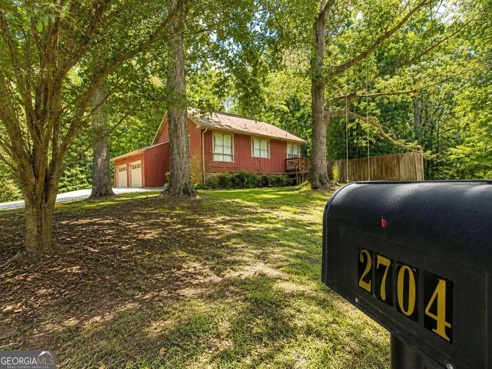 2704 Valley Hill DR Acworth, GA 30102