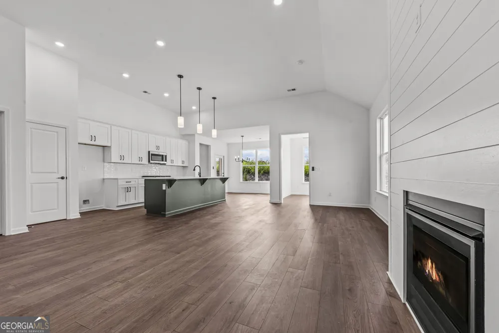 125 Cottage Grove CIR Eatonton, GA 31024