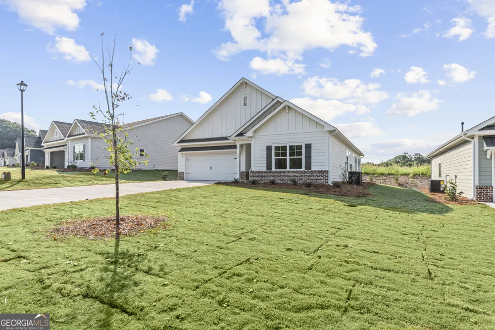 125 Cottage Grove CIR Eatonton, GA 31024
