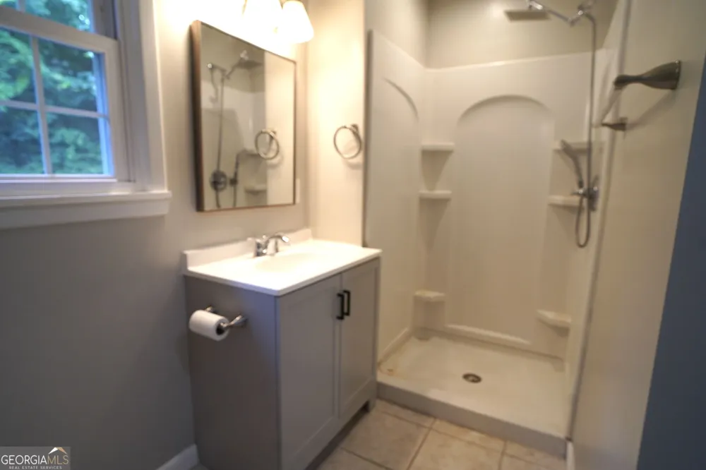 1032 Chatham RD Buford, GA 30518