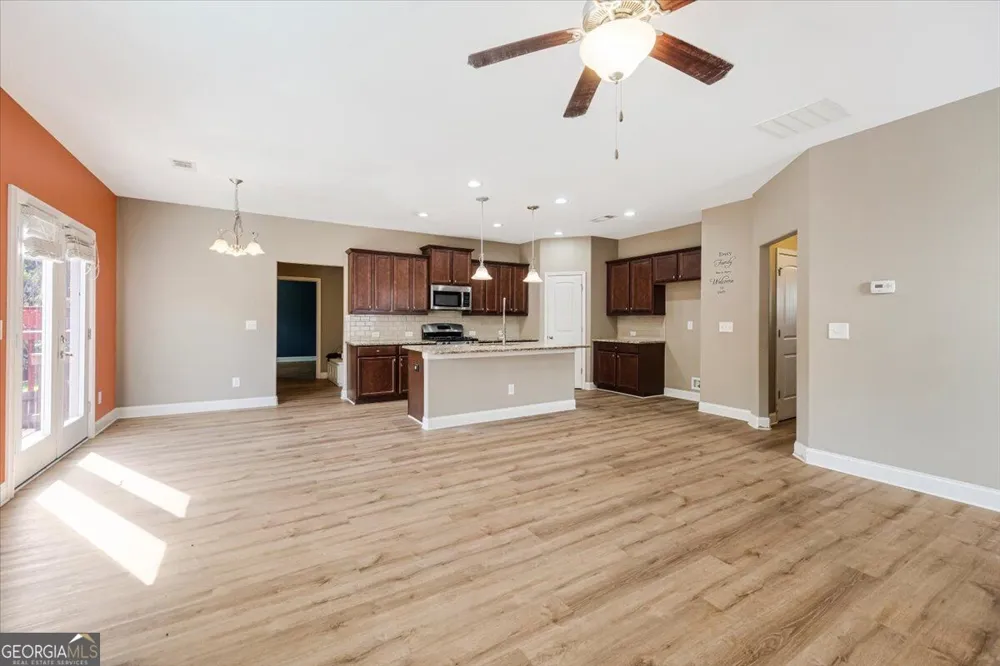 250 Jackson AVE Braselton, GA 30517