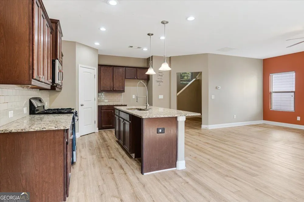 250 Jackson AVE Braselton, GA 30517