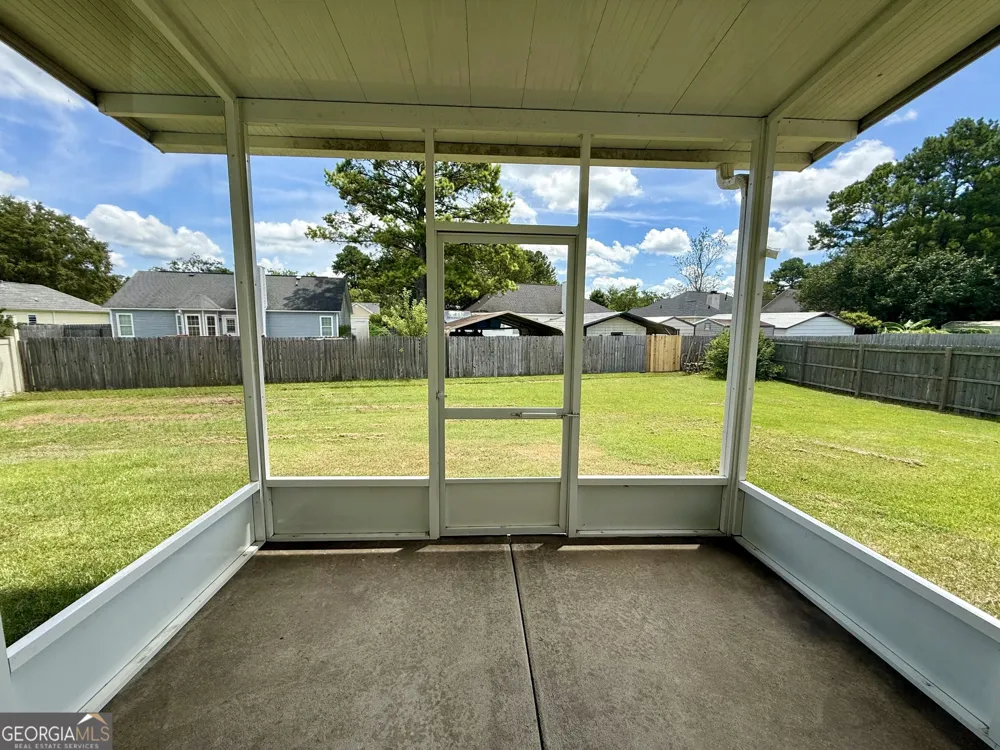 113 Berkley CIR Warner Robins, GA 31093