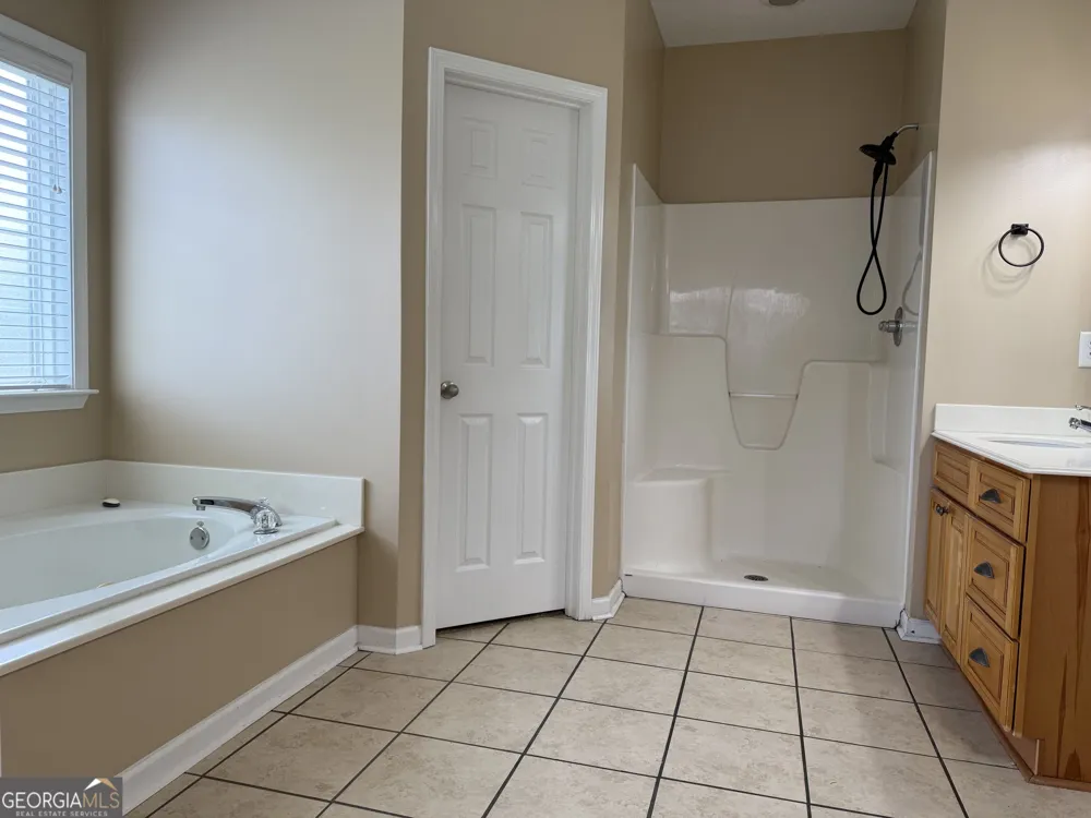113 Berkley CIR Warner Robins, GA 31093