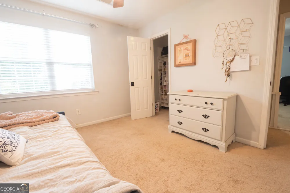 95 Crescent CIR Newnan, GA 30265