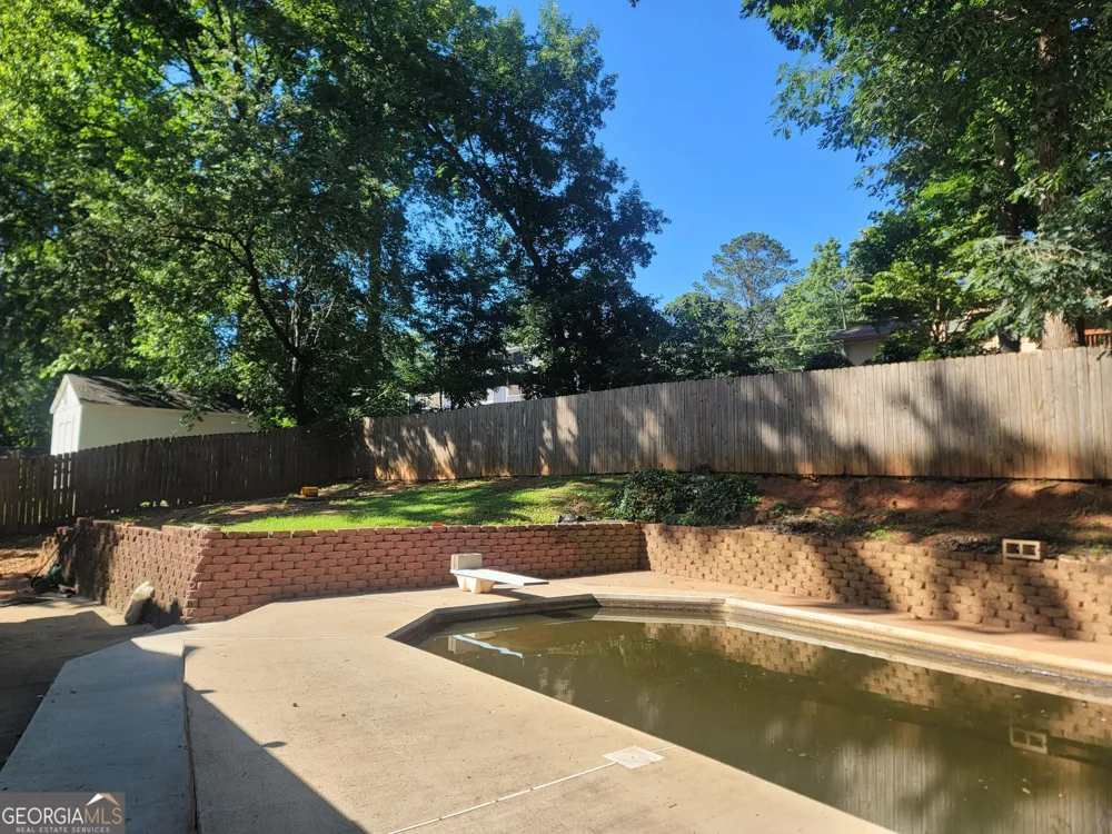 538 Cole DR SW Lilburn, GA 30047