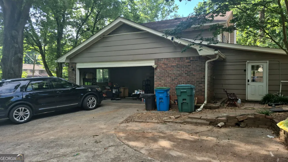 538 Cole DR SW Lilburn, GA 30047