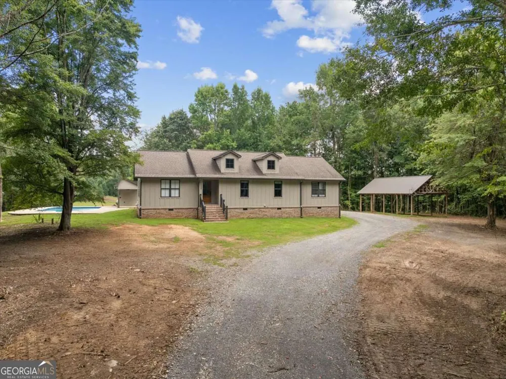 1358 Reeves Station RD SW Calhoun, GA 30701