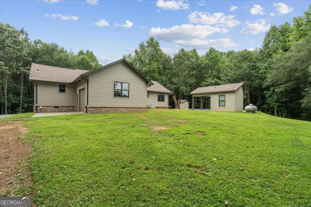 1358 Reeves Station RD SW Calhoun, GA 30701