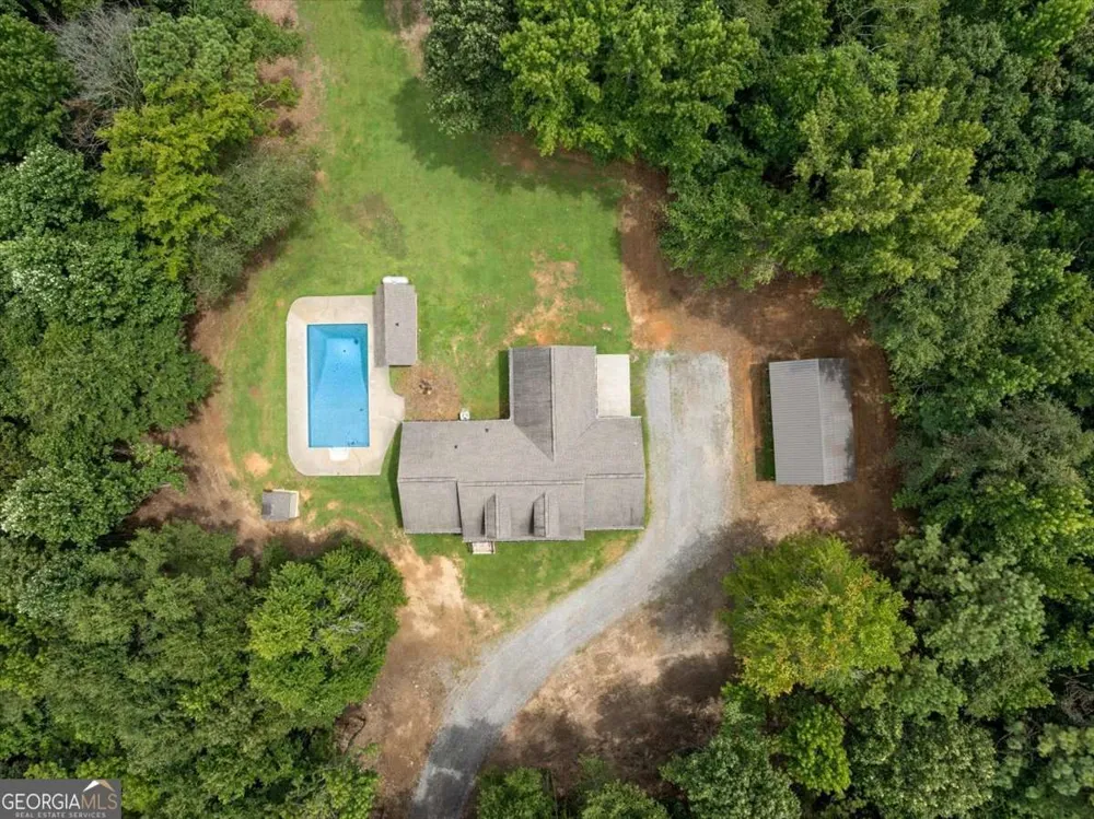 1358 Reeves Station RD SW Calhoun, GA 30701