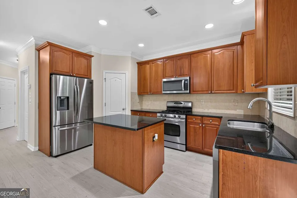 2294 Meadow's End Duluth, GA 30097