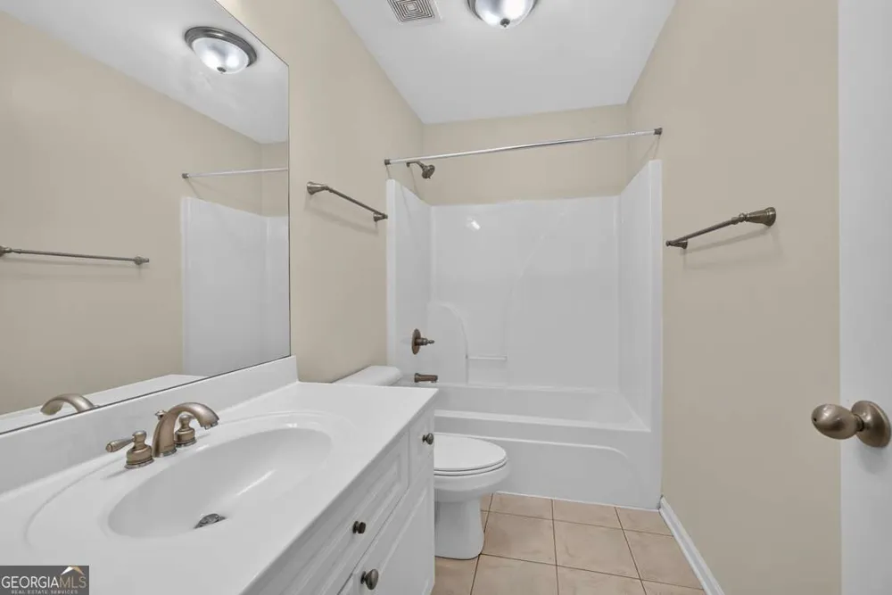 2294 Meadow's End Duluth, GA 30097